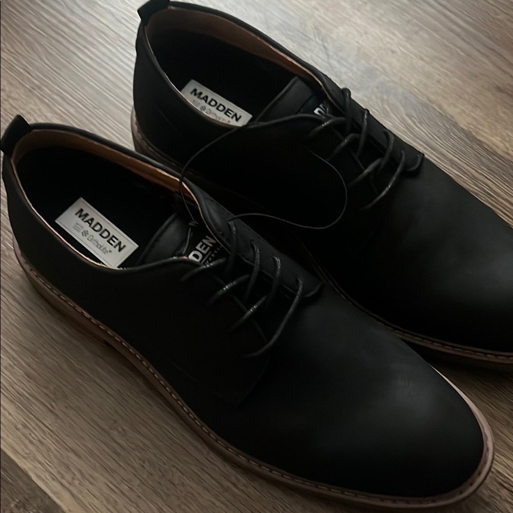 Madden Black Lace-Up Shoes